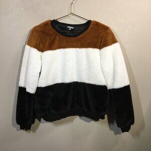 Charlotte Russe Pullover Sweatshirt